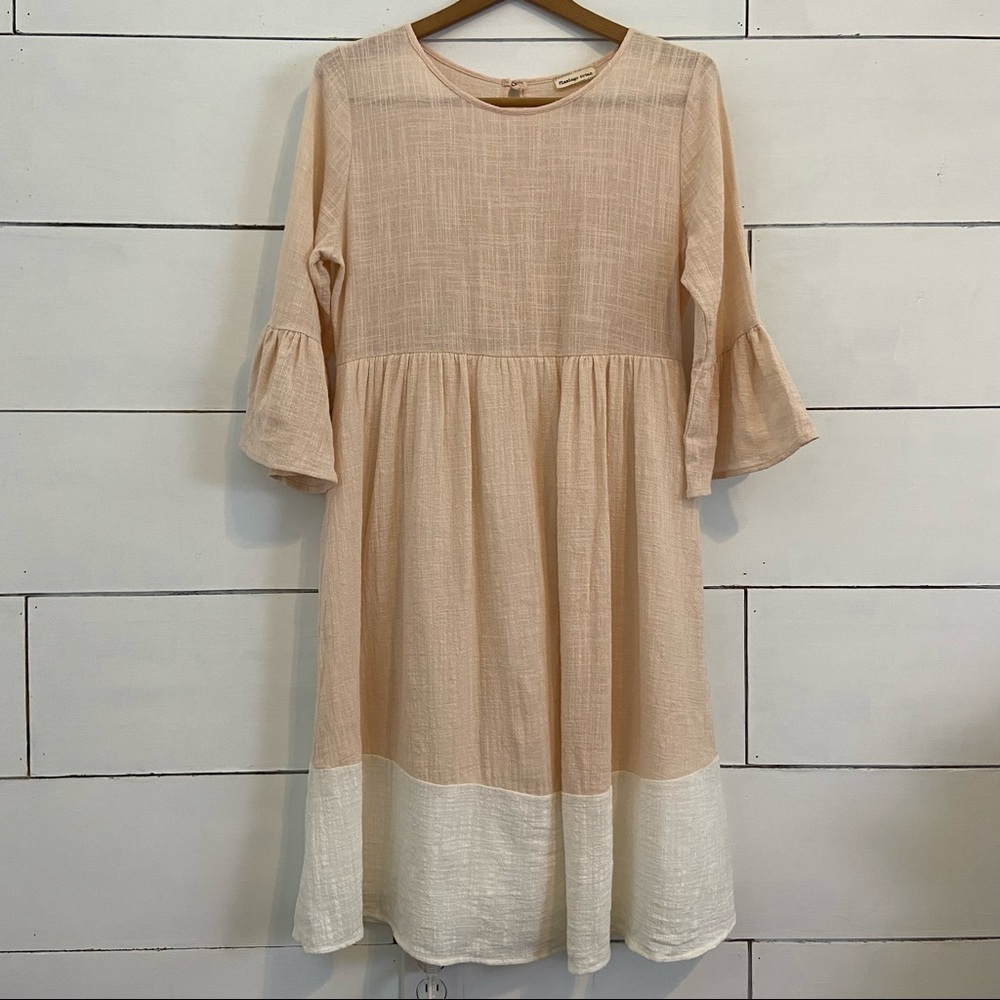 Flamingo Urban Pink Gauzy Bell Sleeve Boho Dress.  Size Small. EUC